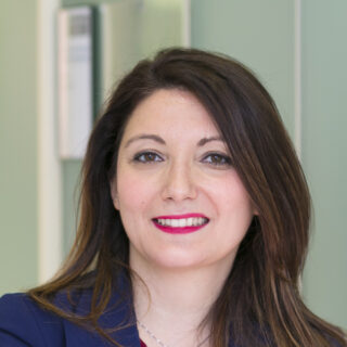 Dr Lucia Ferrara