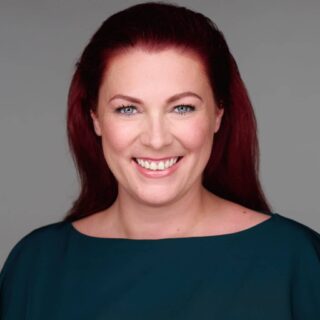 Dr Eszter Kovacs
